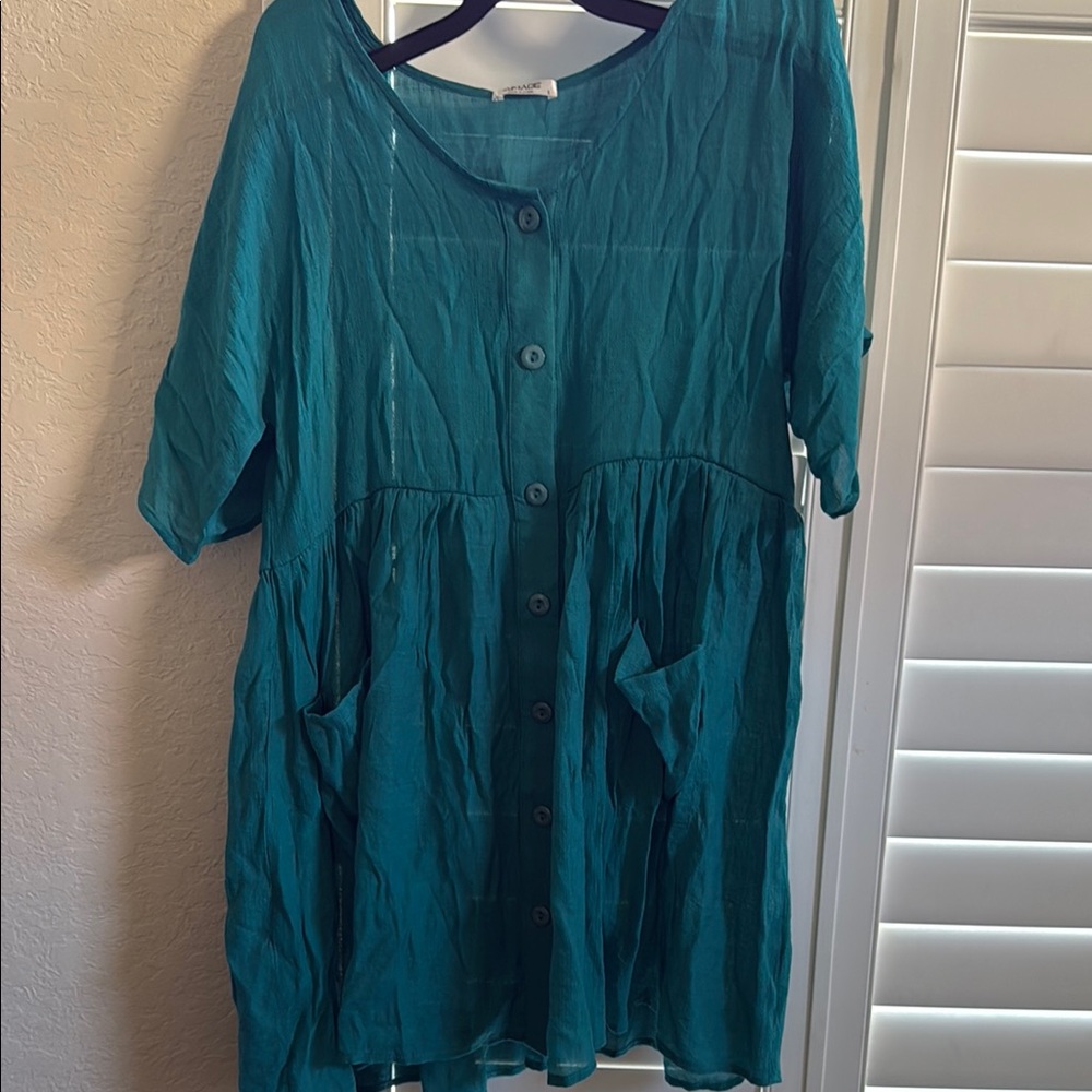 Teal Button-Up Tunic Dress / cover up with pocket doesn’t have a  liner